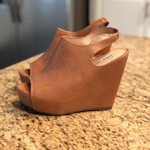 steve madden closed toe